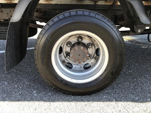 ダイナトラック 3.5t積・6MT・ワイドロング・平ボディ 3.5t積・ワイドロング・平ボディ・6MT・左電格ミラー(ヒーター付)・歩み掛け・アシストゲート・ETC・フォグライト・荷台内寸 L4359 W2090 H379(26枚目)