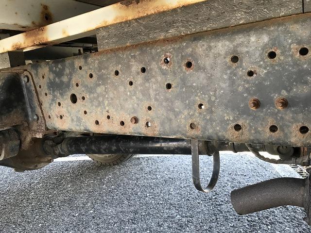 ダイナトラック 3.5t積・6MT・ワイドロング・平ボディ 3.5t積・ワイドロング・平ボディ・6MT・左電格ミラー(ヒーター付)・歩み掛け・アシストゲート・ETC・フォグライト・荷台内寸 L4359 W2090 H379(33枚目)