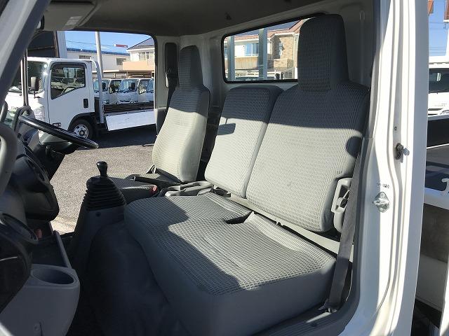 ダイナトラック 3.5t積・6MT・ワイドロング・平ボディ 3.5t積・ワイドロング・平ボディ・6MT・左電格ミラー(ヒーター付)・歩み掛け・アシストゲート・ETC・フォグライト・荷台内寸 L4359 W2090 H379(36枚目)