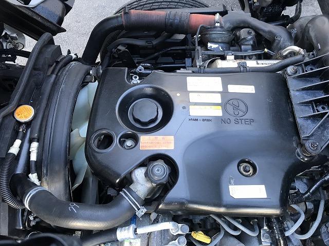 エルフトラック ４ＷＤ・垂直パワーゲート・５方開・１．４５ｔ積・５ＭＴ　４ＷＤ・垂直パワーゲート・５方開・１．４５ｔ積・５ＭＴ・荷台鉄板張り・両側電格ミラー（ヒーター付）・キーレス・メッキパーツ・フォグライト・準中型免許対応・荷台内寸　Ｌ３０８５　Ｗ１６３２　Ｈ３８３（20枚目）