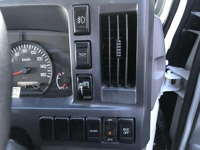 エルフトラック ４ＷＤ・垂直パワーゲート・５方開・１．４５ｔ積・５ＭＴ　４ＷＤ・垂直パワーゲート・５方開・１．４５ｔ積・５ＭＴ・荷台鉄板張り・両側電格ミラー（ヒーター付）・キーレス・メッキパーツ・フォグライト・準中型免許対応・荷台内寸　Ｌ３０８５　Ｗ１６３２　Ｈ３８３（27枚目）
