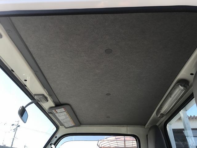 エルフトラック ４ＷＤ・垂直パワーゲート・５方開・１．４５ｔ積・５ＭＴ　４ＷＤ・垂直パワーゲート・５方開・１．４５ｔ積・５ＭＴ・荷台鉄板張り・両側電格ミラー（ヒーター付）・キーレス・メッキパーツ・フォグライト・準中型免許対応・荷台内寸　Ｌ３０８５　Ｗ１６３２　Ｈ３８３（29枚目）