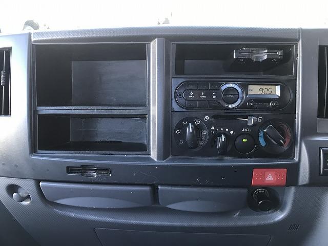 エルフトラック ４ＷＤ・垂直パワーゲート・５方開・１．４５ｔ積・５ＭＴ　４ＷＤ・垂直パワーゲート・５方開・１．４５ｔ積・５ＭＴ・荷台鉄板張り・両側電格ミラー（ヒーター付）・キーレス・メッキパーツ・フォグライト・準中型免許対応・荷台内寸　Ｌ３０８５　Ｗ１６３２　Ｈ３８３（31枚目）