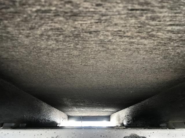 エルフトラック ４ＷＤ・垂直パワーゲート・５方開・１．４５ｔ積・５ＭＴ　４ＷＤ・垂直パワーゲート・５方開・１．４５ｔ積・５ＭＴ・荷台鉄板張り・両側電格ミラー（ヒーター付）・キーレス・メッキパーツ・フォグライト・準中型免許対応・荷台内寸　Ｌ３０８５　Ｗ１６３２　Ｈ３８３（42枚目）