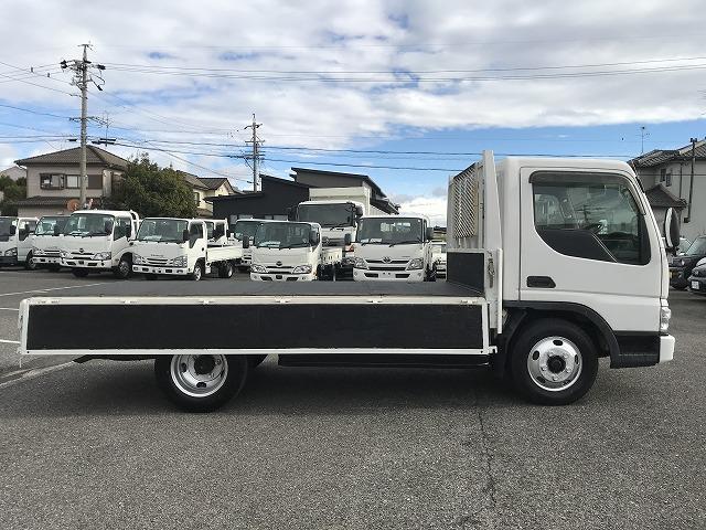 タイタントラック ３ｔ積・セミロング・平ボディ・高床・５ＭＴ・３ペダル　３ｔ積・平ボディ・セミロング・坂道発進補助装置・左電格ミラー・高床・三方開・荷台内寸　Ｌ３５４７　Ｗ１７８４　Ｈ３６７（12枚目）