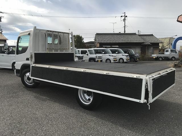 タイタントラック ３ｔ積・セミロング・平ボディ・高床・５ＭＴ・３ペダル　３ｔ積・平ボディ・セミロング・坂道発進補助装置・左電格ミラー・高床・三方開・荷台内寸　Ｌ３５４７　Ｗ１７８４　Ｈ３６７（13枚目）