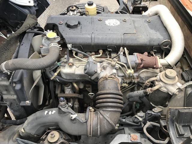 タイタントラック ３ｔ積・セミロング・平ボディ・高床・５ＭＴ・３ペダル　３ｔ積・平ボディ・セミロング・坂道発進補助装置・左電格ミラー・高床・三方開・荷台内寸　Ｌ３５４７　Ｗ１７８４　Ｈ３６７（18枚目）