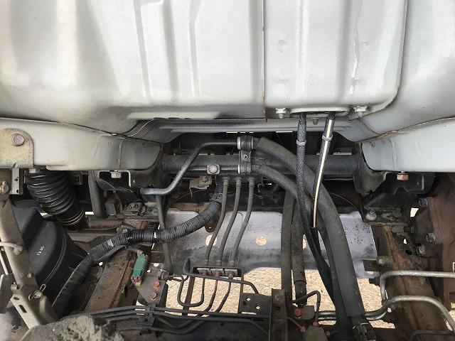 タイタントラック ３ｔ積・セミロング・平ボディ・高床・５ＭＴ・３ペダル　３ｔ積・平ボディ・セミロング・坂道発進補助装置・左電格ミラー・高床・三方開・荷台内寸　Ｌ３５４７　Ｗ１７８４　Ｈ３６７（19枚目）