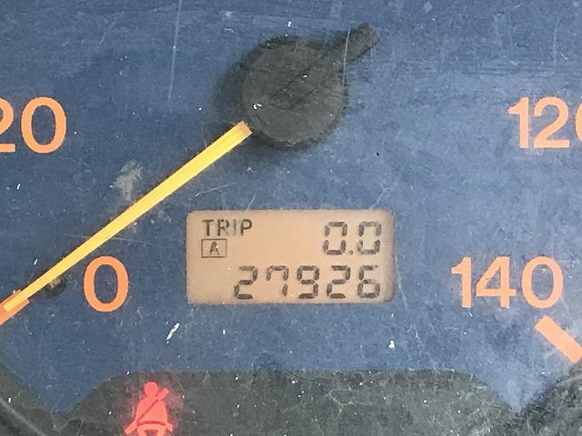 タイタントラック ３ｔ積・セミロング・平ボディ・高床・５ＭＴ・３ペダル　３ｔ積・平ボディ・セミロング・坂道発進補助装置・左電格ミラー・高床・三方開・荷台内寸　Ｌ３５４７　Ｗ１７８４　Ｈ３６７（27枚目）