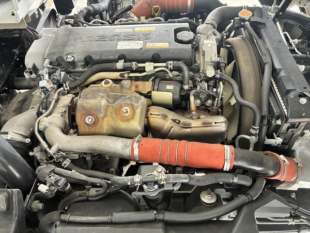 エルフトラック 新明和Ｇ－ＰＸプレス式パッカー・塵芥車・６立米　新明和Ｇ－ＰＸ（ＧＴ０６４）・６立米・プレス式・連続スイッチ・汚水タンク・Ｂモニター・坂道発進補助装置・左電格ミラー・キーレス（19枚目）