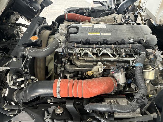 エルフトラック 新明和Ｇ－ＰＸプレス式パッカー・塵芥車・６立米　新明和Ｇ－ＰＸ（ＧＴ０６４）・６立米・プレス式・連続スイッチ・汚水タンク・Ｂモニター・坂道発進補助装置・左電格ミラー・キーレス（20枚目）