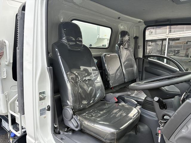 エルフトラック 新明和Ｇ－ＰＸプレス式パッカー・塵芥車・６立米　新明和Ｇ－ＰＸ（ＧＴ０６４）・６立米・プレス式・連続スイッチ・汚水タンク・Ｂモニター・坂道発進補助装置・左電格ミラー・キーレス（26枚目）