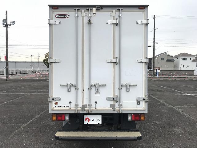 エルフトラック 1.55t積・パネルバン・AT・衣料品運搬車 1.5t積・パネルバン・AT・衣料品運搬車・アイドリングストップ・左電格ミラー・ASR・ETC・フォグランプ・車幅灯・室内灯・ルーフハンガー3本・キーレス・荷台内寸 L3174 W1715 H1838(4枚目)