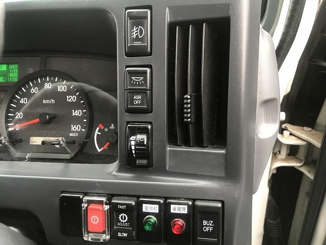 エルフトラック 1.55t積・パネルバン・AT・衣料品運搬車 1.5t積・パネルバン・AT・衣料品運搬車・アイドリングストップ・左電格ミラー・ASR・ETC・フォグランプ・車幅灯・室内灯・ルーフハンガー3本・キーレス・荷台内寸 L3174 W1715 H1838(44枚目)