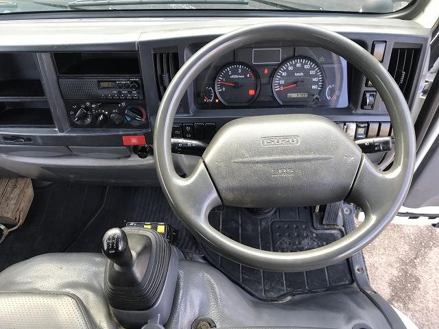 エルフトラック ２ｔ積・５ＭＴ・全低床ダンプ・電動コボレーン付　２ｔ積・５ＭＴ・極東製全低床ダンプ・ＤＤ０２－３１・電動コボレーン付・坂道発進補助装置・ドアバイザー・ライトレベライザー・荷台内寸　Ｌ３０２７　Ｗ１６０３　Ｈ３２６（43枚目）