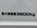 ３．５ｔ積・６ＭＴ・ワイド・ロング・平ボディ　坂道発進補助装置・左電格ミラー・ＥＴＣ・キーレス・ライトレベライザー・フォグランプ・ドアバイザー・フロアマット・荷台内寸４３５３ｘ２０９１ｘ３７９(40枚目)