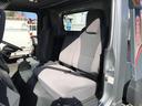 ３ｔ積・電動リアゲート・１オーナー・積載車・６ＭＴ　３ｔ積・積載車・ワンオーナー・６ＭＴ・ＮＥＯ５・電動リアゲート・ラジコン・坂道発進補助装置・社外ナビ、ＴＶ（ＡＶＮ－Ｒ７）左電格ミラー・ＥＴＣ・メッキパーツ・キーレス・荷台内寸　Ｌ５７０３　Ｗ２０６０（29枚目）