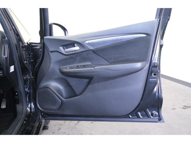 シャトル ハイブリッドＺスタイルエディション　・特別仕様車・ＬＥＤヘッドライト・純正１６インチアルミホイール・デジタルインナーミラー・ドライブレコーダー・プリクラッシュセーフティ・クルーズコントロール・ＥＴＣ・シートヒーター・スマートキー（50枚目）