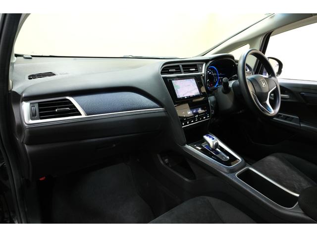 シャトル ハイブリッド　・純正１５インチホイール・ケンウッド製７インチナビ・ＴＶ・バックカメラ・Ｂｌｕｅｔｏｏｔｈ・オートリトラミラー・スマートキー・プッシュスタート（77枚目）