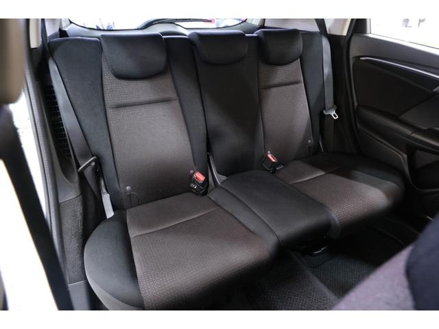 フィットハイブリッド Ｆパッケージ　・ＬＥＤヘッドライト・純正１５インチホイール・純正７インチナビ・ＴＶ・バックカメラ・Ｂｌｕｅｔｏｏｔｈ・スマートキー・プッシュスタート（15枚目）