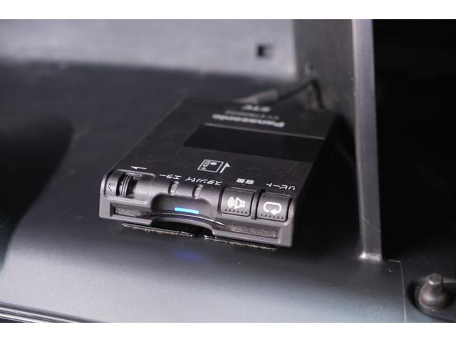 フィットハイブリッド Ｆパッケージ　・ＬＥＤヘッドライト・純正１５インチホイール・純正７インチナビ・ＴＶ・バックカメラ・Ｂｌｕｅｔｏｏｔｈ・スマートキー・プッシュスタート（17枚目）