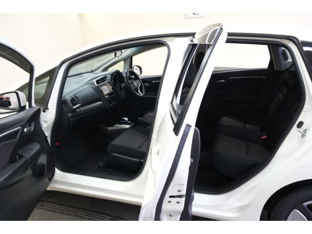 フィットハイブリッド Ｆパッケージ　・ＬＥＤヘッドライト・純正１５インチホイール・純正７インチナビ・ＴＶ・バックカメラ・Ｂｌｕｅｔｏｏｔｈ・スマートキー・プッシュスタート（51枚目）