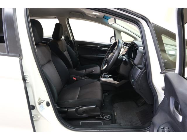 フィットハイブリッド Ｆパッケージ　・ＬＥＤヘッドライト・純正１５インチホイール・純正７インチナビ・ＴＶ・バックカメラ・Ｂｌｕｅｔｏｏｔｈ・スマートキー・プッシュスタート（53枚目）