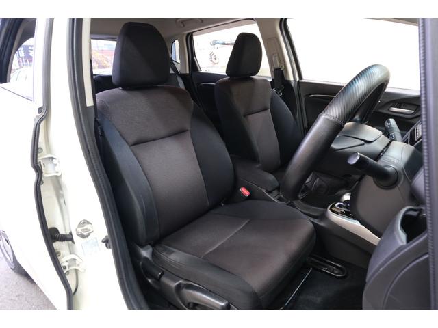 フィットハイブリッド Ｆパッケージ　・ＬＥＤヘッドライト・純正１５インチホイール・純正７インチナビ・ＴＶ・バックカメラ・Ｂｌｕｅｔｏｏｔｈ・スマートキー・プッシュスタート（54枚目）