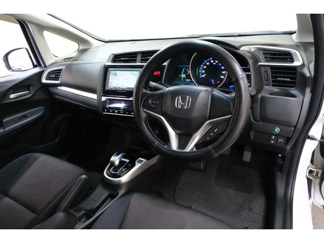 フィットハイブリッド Ｆパッケージ　・ＬＥＤヘッドライト・純正１５インチホイール・純正７インチナビ・ＴＶ・バックカメラ・Ｂｌｕｅｔｏｏｔｈ・スマートキー・プッシュスタート（55枚目）