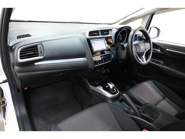 フィットハイブリッド Ｆパッケージ　・ＬＥＤヘッドライト・純正１５インチホイール・純正７インチナビ・ＴＶ・バックカメラ・Ｂｌｕｅｔｏｏｔｈ・スマートキー・プッシュスタート（59枚目）