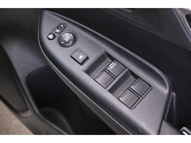 フィットハイブリッド Ｆパッケージ　・ＬＥＤヘッドライト・純正１５インチホイール・純正７インチナビ・ＴＶ・バックカメラ・Ｂｌｕｅｔｏｏｔｈ・スマートキー・プッシュスタート（68枚目）