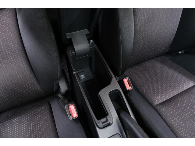 フィットハイブリッド Ｆパッケージ　・ＬＥＤヘッドライト・純正１５インチホイール・純正７インチナビ・ＴＶ・バックカメラ・Ｂｌｕｅｔｏｏｔｈ・スマートキー・プッシュスタート（79枚目）