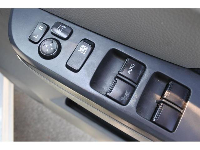 FX ナビ TV キーレス 電動格納ミラー パワーウィンドウ 運転席・助手席エアバッグ ABS パワーステアリング マニュアルエアコン フルフラットシート 禁煙車(25枚目)