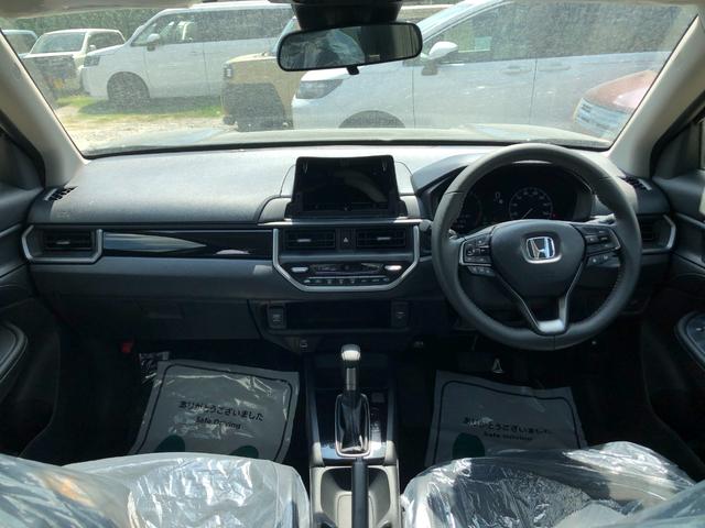 ＷＲ－Ｖ Ｚ＋　登録済未使用車　バックカメラ　クリアランスソナー　オートクルーズコントロール　レーンアシスト　衝突被害軽減システム　オートライト　ＬＥＤヘッドランプ　アルミホイール　スマートキー　電動格納ミラー（2枚目）