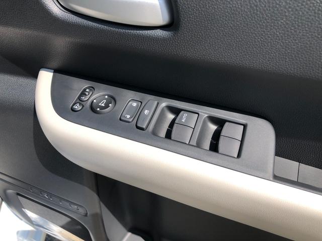 フリード エアー　登録済未使用車　バックカメラ　クリアランスソナー　オートクルーズコントロール　衝突被害軽減システム　両側電動スライドドア　オートライト　ＬＥＤヘッドランプ　スマートキー　電動格納ミラー　３列シート（37枚目）