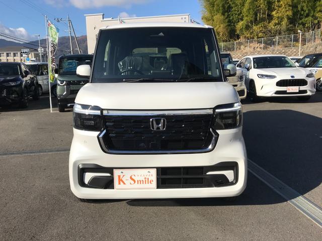 Ｎ－ＢＯＸカスタム ベースグレード　届出済未使用車　バックカメラ　両側スライド・片側電動　クリアランスソナー　オートクルーズコントロール　レーンアシスト　衝突被害軽減システム　オートライト　ＬＥＤヘッドランプ　アイドリングストップ（2枚目）