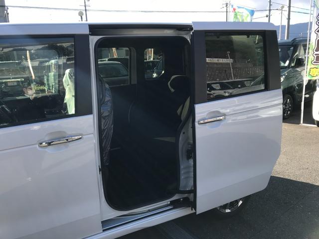 Ｎ－ＢＯＸカスタム ベースグレード　届出済未使用車　バックカメラ　両側スライド・片側電動　クリアランスソナー　オートクルーズコントロール　レーンアシスト　衝突被害軽減システム　オートライト　ＬＥＤヘッドランプ　アイドリングストップ（18枚目）