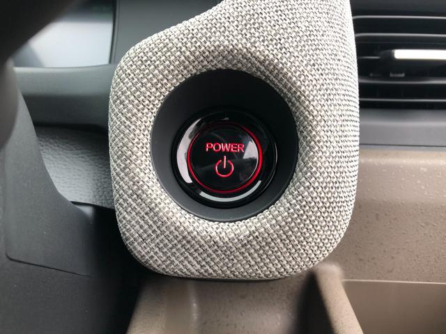 フリード ｅ：ＨＥＶエアー　登録済未使用車　バックカメラ　クリアランスソナー　オートクルーズコントロール　レーンアシスト　衝突被害軽減システム　両側電動スライドドア　オートライト　ＬＥＤヘッドランプ　電動格納ミラー　３列シート（4枚目）