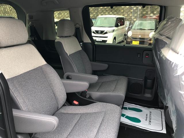 フリード ｅ：ＨＥＶエアー　登録済未使用車　バックカメラ　クリアランスソナー　オートクルーズコントロール　レーンアシスト　衝突被害軽減システム　両側電動スライドドア　オートライト　ＬＥＤヘッドランプ　電動格納ミラー　３列シート（45枚目）