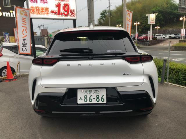 クラウンスポーツ Ｚ　登録済未使用車　４ＷＤ　全周囲カメラ　クリアランスソナー　オートクルーズコントロール　レーンアシスト　パワーシート　衝突被害軽減システム　　ナビ　オートマチックハイビーム　オートライト（15枚目）