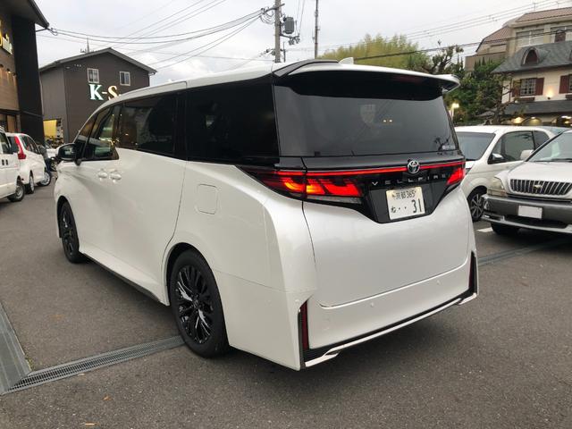 ヴェルファイア Ｚ　プレミア　登録済未使用車　全周囲カメラ　ナビ　クリアランスソナー　オートクルーズコントロール　レーンアシスト　パークアシスト　衝突被害軽減システム　両側電動スライドドア　オートマチックハイビーム　オートライト（15枚目）