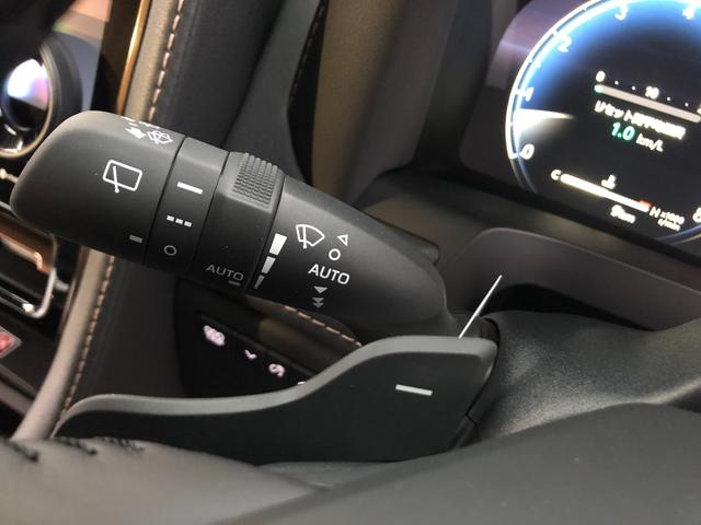 ヴェルファイア Ｚ　プレミア　登録済未使用車　全周囲カメラ　ナビ　クリアランスソナー　オートクルーズコントロール　レーンアシスト　パークアシスト　衝突被害軽減システム　両側電動スライドドア　オートマチックハイビーム　オートライト（38枚目）