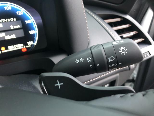 ヴェルファイア Ｚ　プレミア　登録済未使用車　全周囲カメラ　ナビ　クリアランスソナー　オートクルーズコントロール　レーンアシスト　パークアシスト　衝突被害軽減システム　両側電動スライドドア　オートマチックハイビーム　オートライト（39枚目）