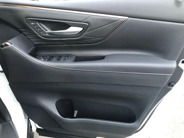 ヴェルファイア Ｚ　プレミア　登録済未使用車　全周囲カメラ　ナビ　クリアランスソナー　オートクルーズコントロール　レーンアシスト　パークアシスト　衝突被害軽減システム　両側電動スライドドア　オートマチックハイビーム　オートライト（44枚目）