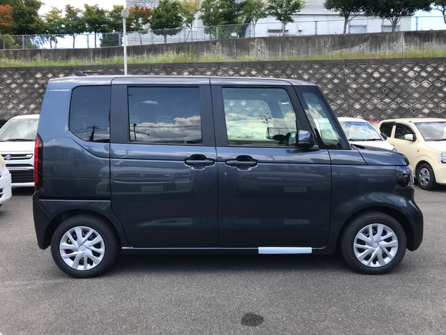 Ｎ－ＢＯＸ ベースグレード　届出済未使用車　バックカメラ　両側スライド・片側電動　クリアランスソナー　オートクルーズコントロール　レーンアシスト　衝突被害軽減システム　オートライト　ＬＥＤヘッドランプ　スマートキー（5枚目）