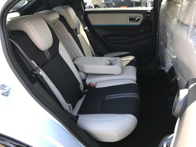 ヴェゼル e:HEV Z・PLaYパッケージ 全周囲カメラ クリアランスソナー オートクルーズコントロール レーンアシスト 衝突被害軽減システム サンルーフ ナビ TV オートライト LEDヘッドランプ 電動リアゲート アルミホイール(41枚目)