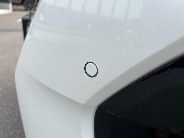 セレナ ｅ－パワー　ハイウェイスターＶ　登録済未使用車　全周囲カメラ　ナビ　クリアランスソナー　レーンアシスト　衝突被害軽減システム　両側電動スライドドア　オートライト　ＬＥＤヘッドランプ　スマートキー　アイドリングストップ　３列シート（41枚目）