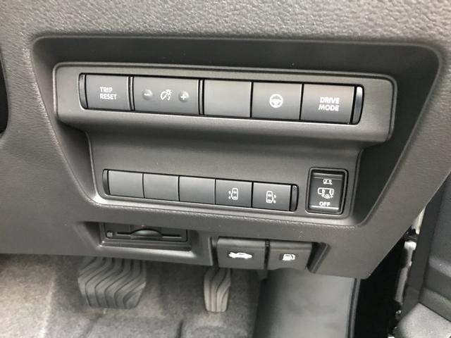 セレナ ｅ－パワー　ハイウェイスターＶ　全周囲カメラ　クリアランスソナー　オートクルーズコントロール　両側電動スライドドア　オートライト　ＬＥＤヘッドランプ　スマートキー　アイドリングストップ　電動格納ミラー　３列シート　フルフラット（9枚目）