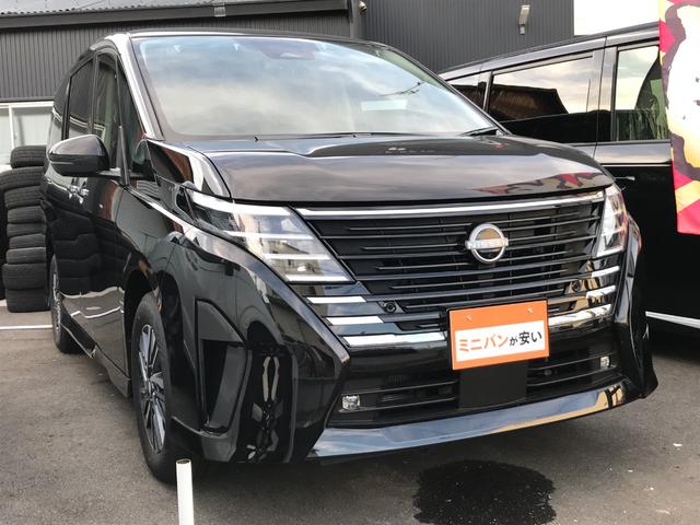 セレナ ｅ－パワー　ハイウェイスターＶ　全周囲カメラ　クリアランスソナー　オートクルーズコントロール　両側電動スライドドア　オートライト　ＬＥＤヘッドランプ　スマートキー　アイドリングストップ　電動格納ミラー　３列シート　フルフラット（13枚目）