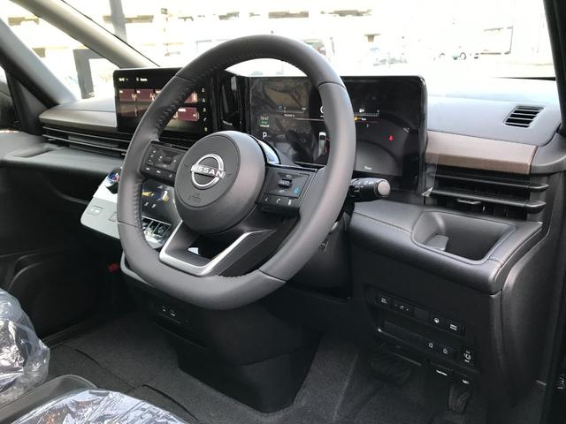 セレナ ｅ－パワー　ハイウェイスターＶ　全周囲カメラ　クリアランスソナー　オートクルーズコントロール　両側電動スライドドア　オートライト　ＬＥＤヘッドランプ　スマートキー　アイドリングストップ　電動格納ミラー　３列シート　フルフラット（40枚目）
